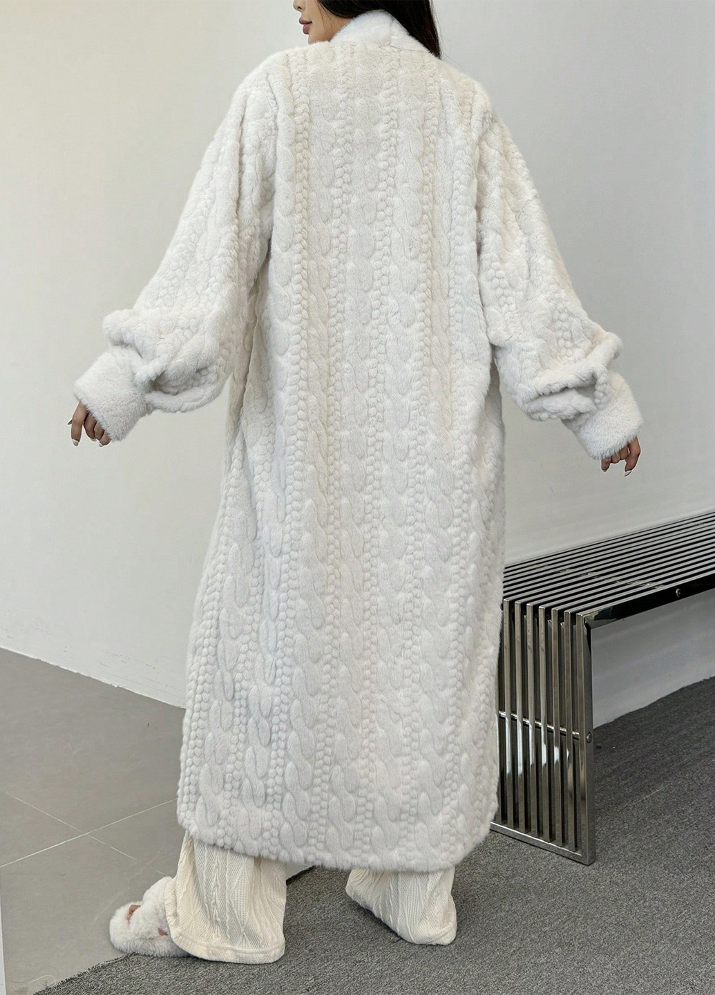 Кремовый зимний кардиган SHEIN