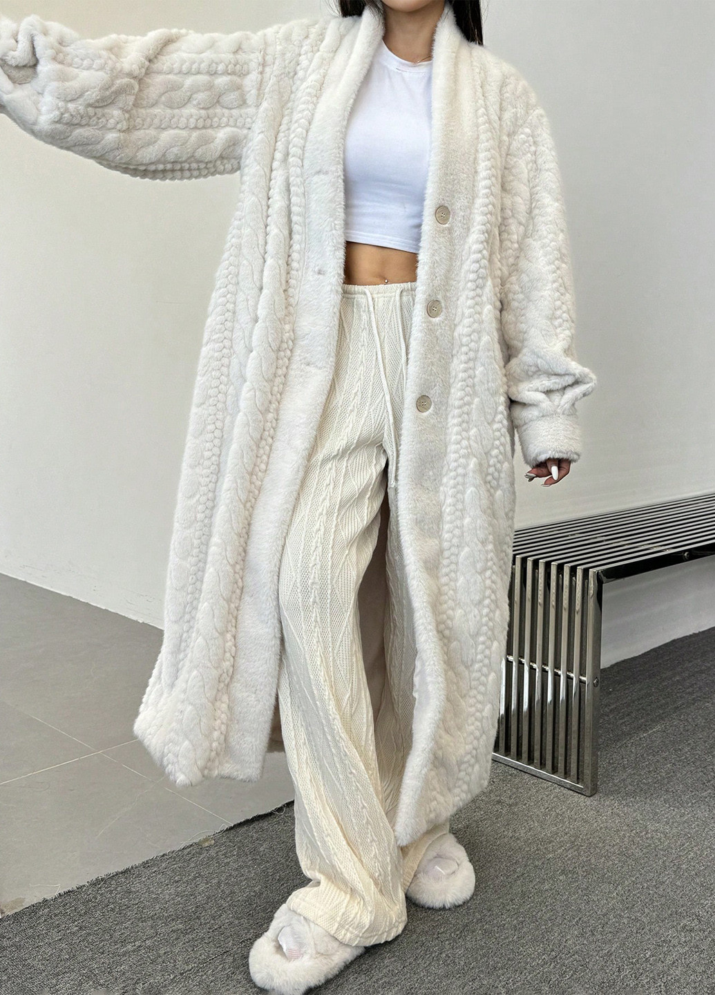 Кремовый зимний кардиган SHEIN