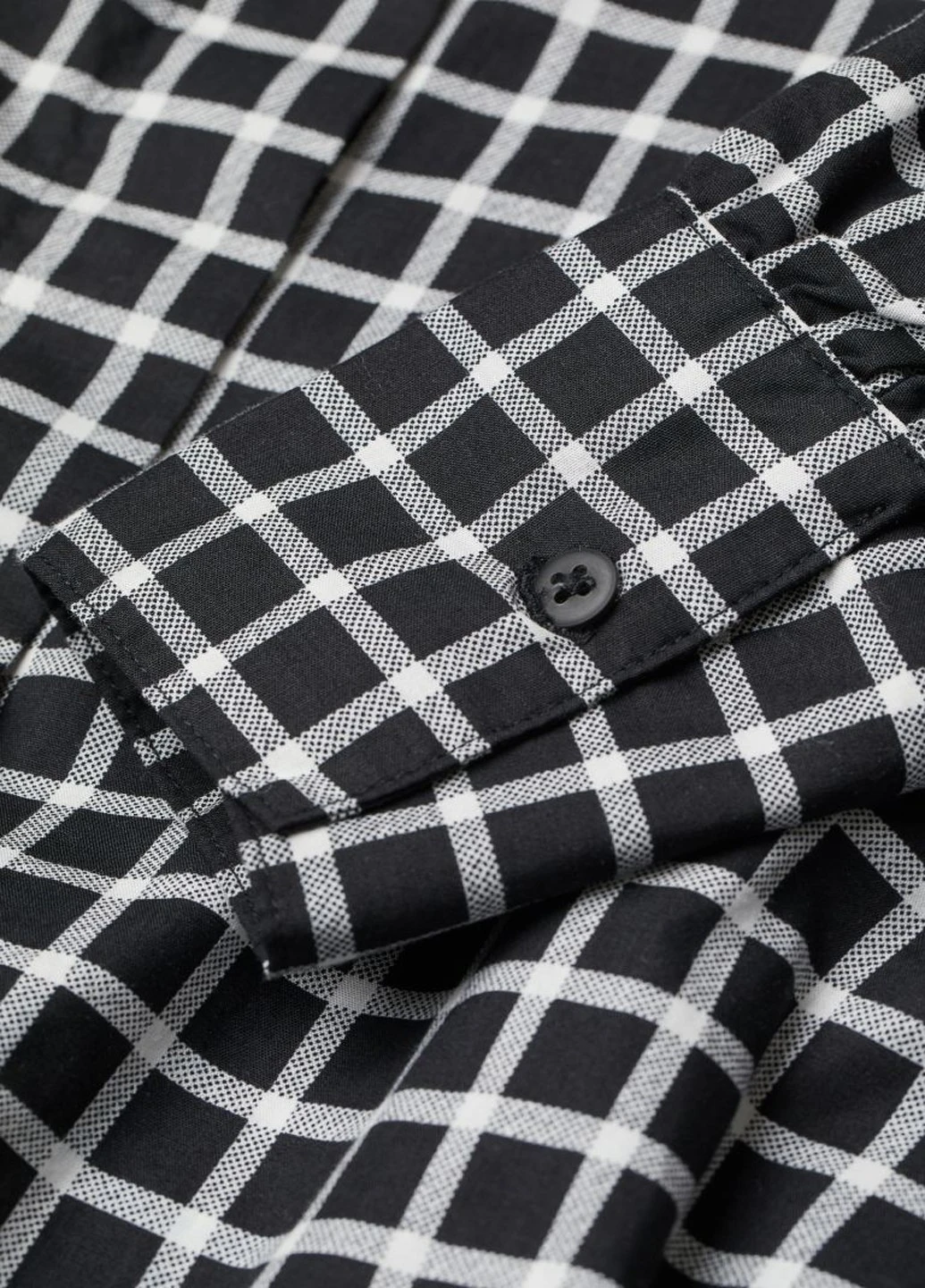 Черно-белое кэжуал платье H&M в клетку