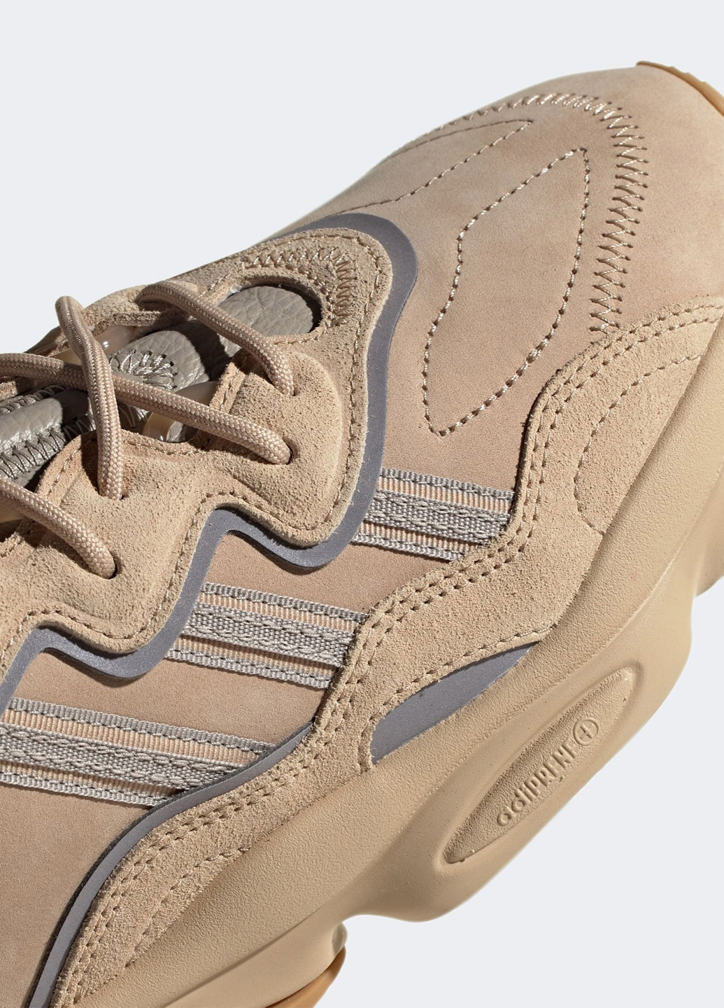 Світло-коричневі Осінні кросівки adidas OZWEEGO