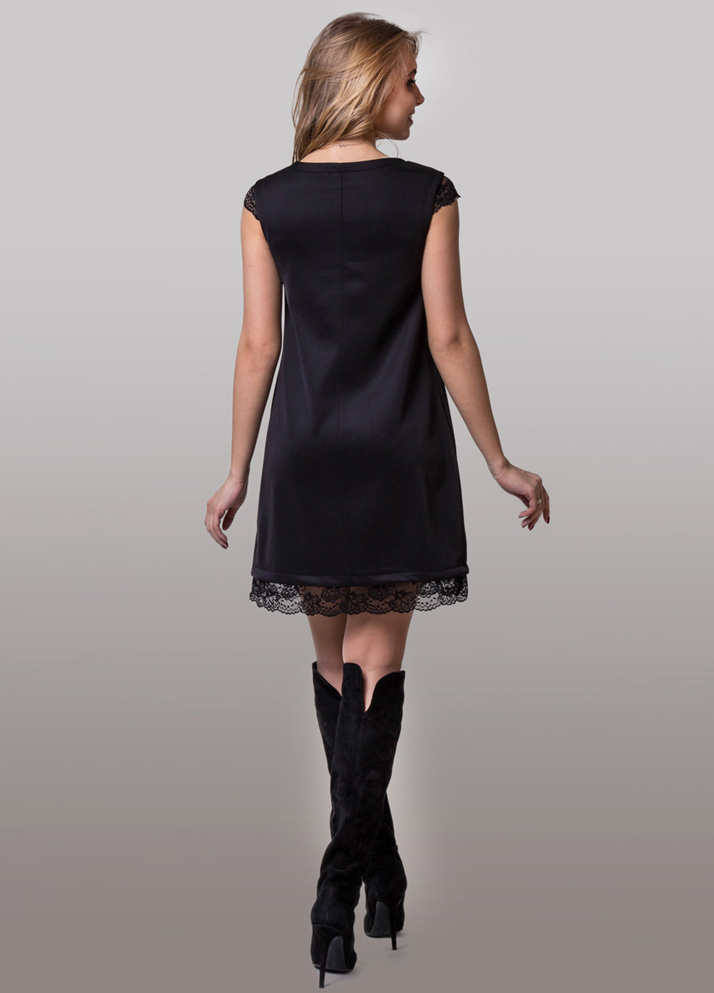 Черное кэжуал платье Triko Bakh однотонное