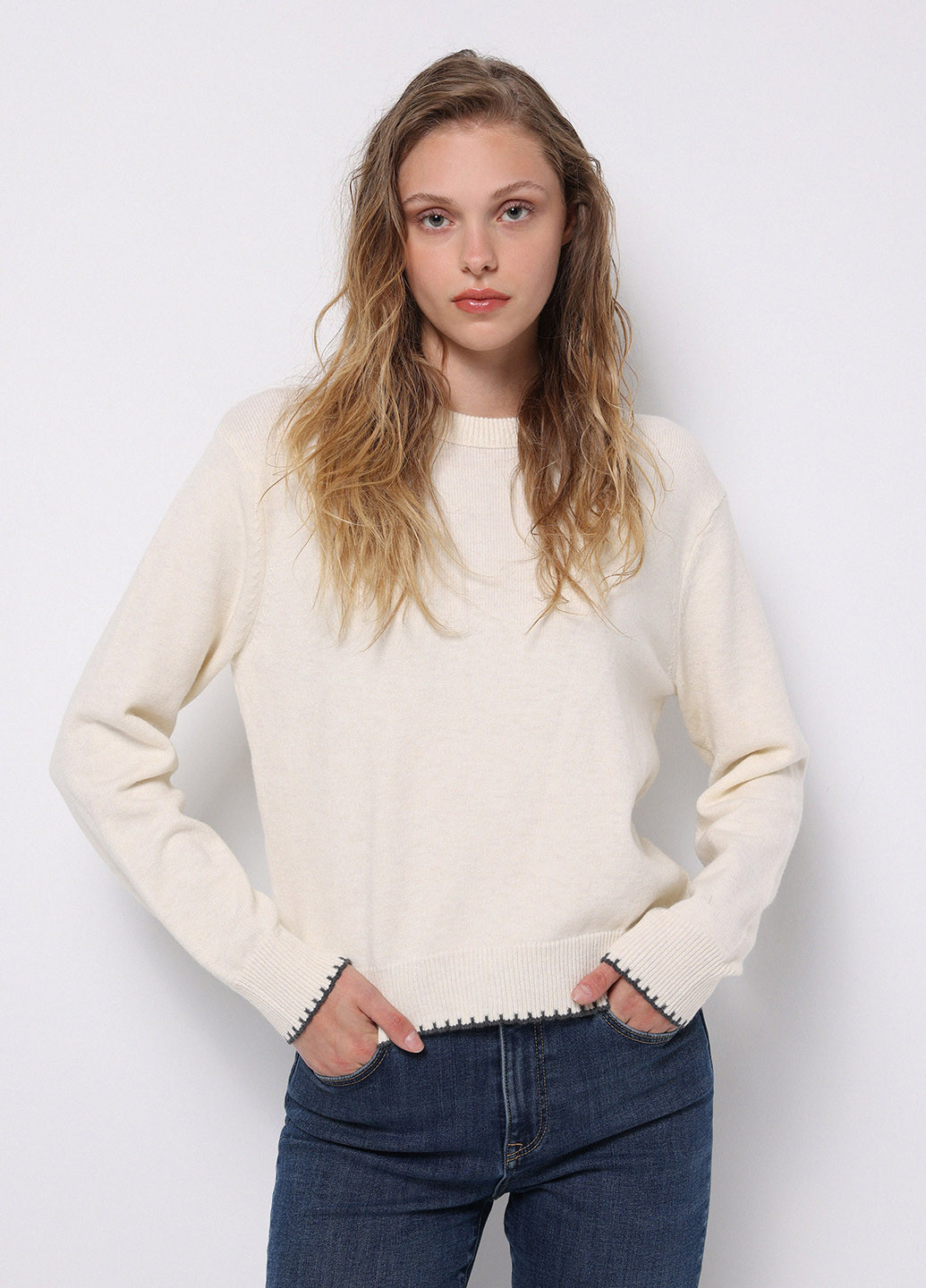 Молочний зимовий джемпер джемпер Colin's