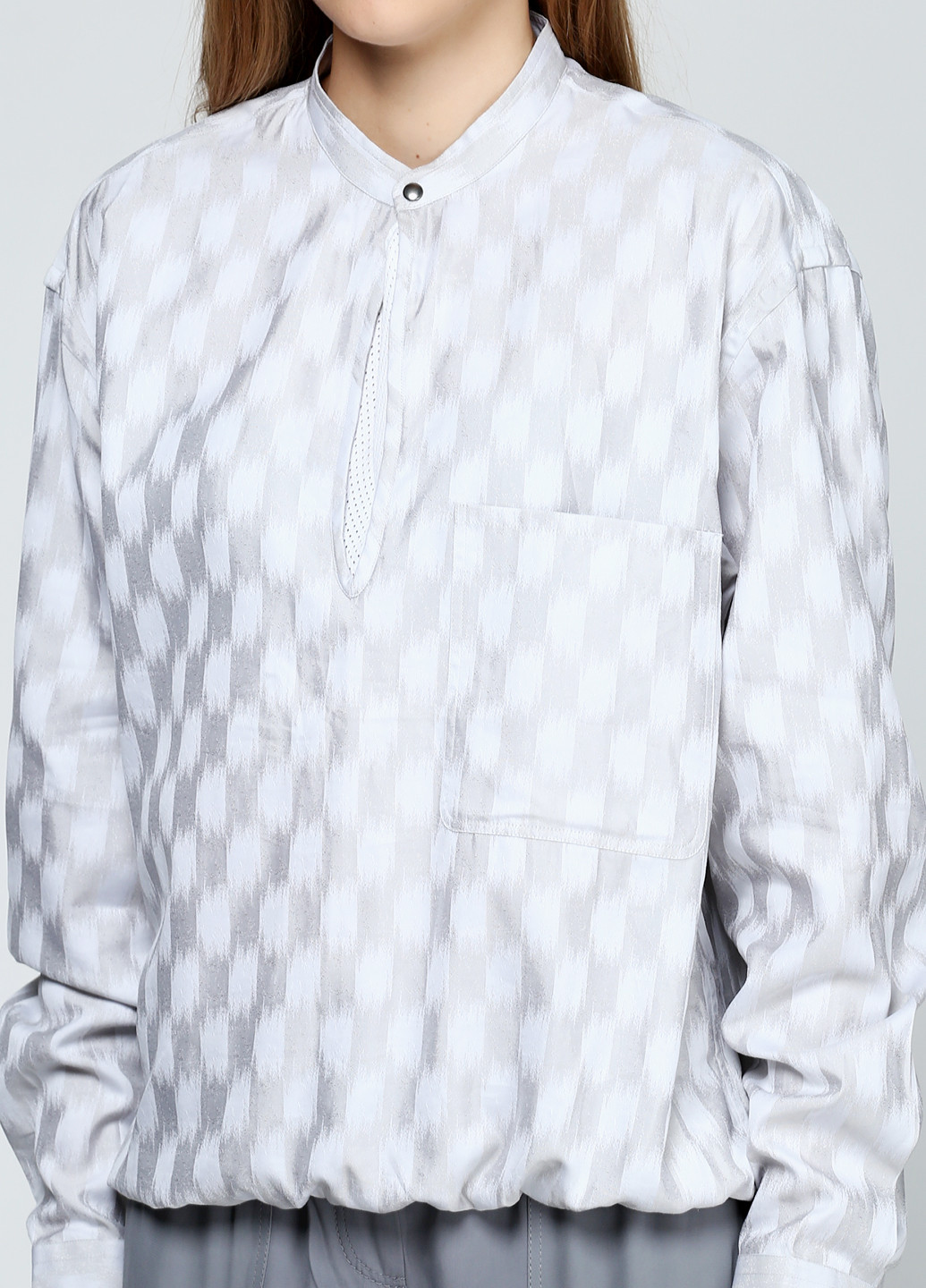 Светло-серая демисезонная блуза Giorgio Armani