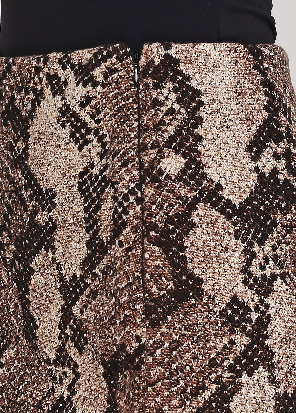Бежевая кэжуал змеиный юбка H&M а-силуэта (трапеция)