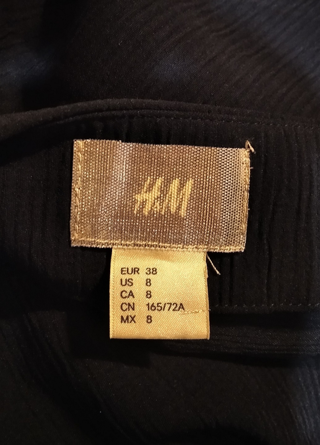 Черная однотонная короткая юбка H&M