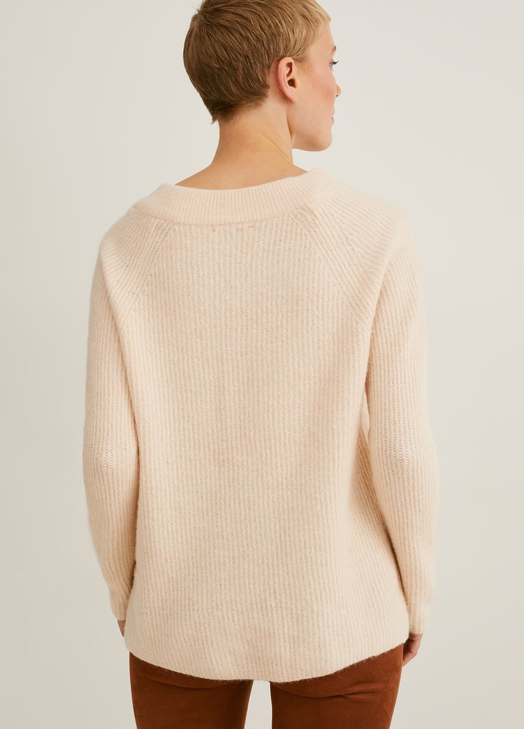 Бежевый демисезонный свитер пуловер C&A