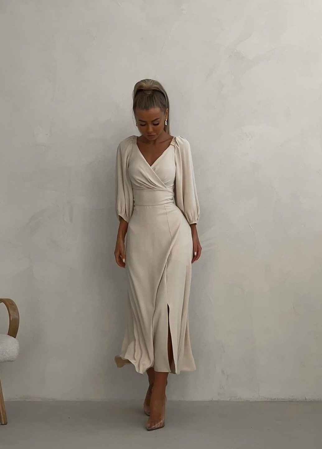 Бежева кежуал сукня на запах Fashion однотонна