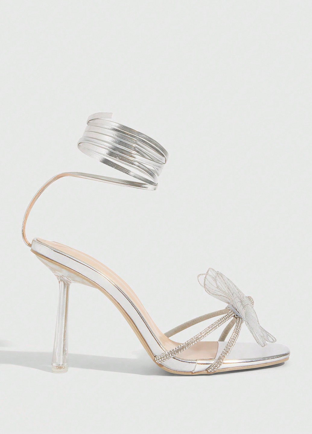 Серебряные босоножки SHEIN на завязках с аппликацией, со стразами