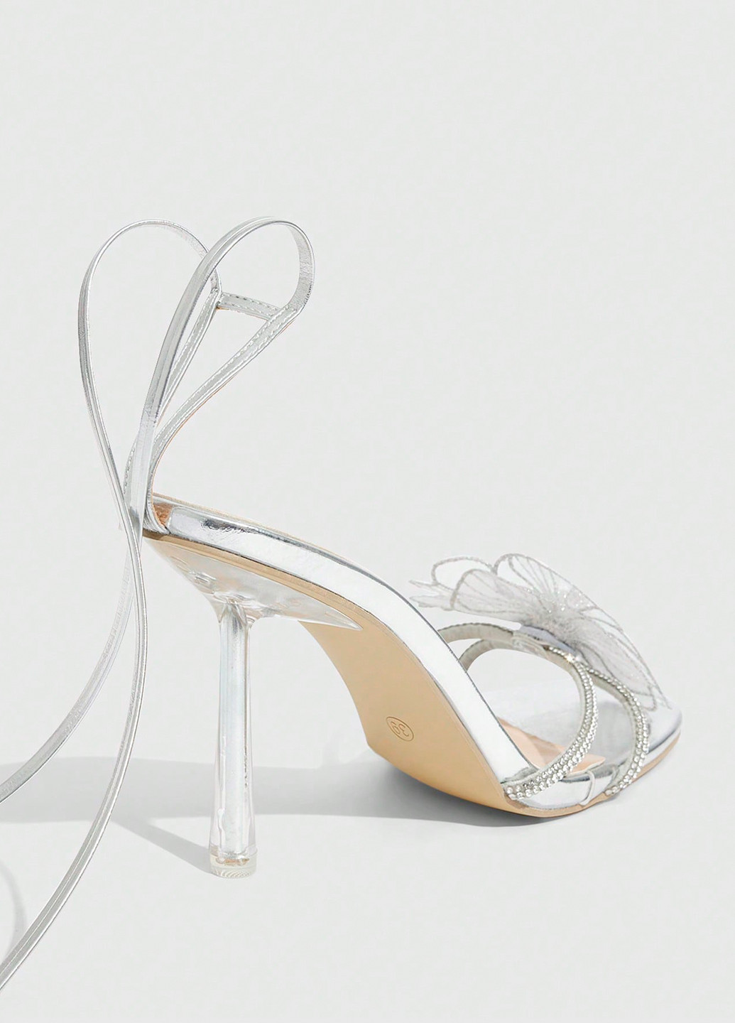 Серебряные босоножки SHEIN на завязках с аппликацией, со стразами