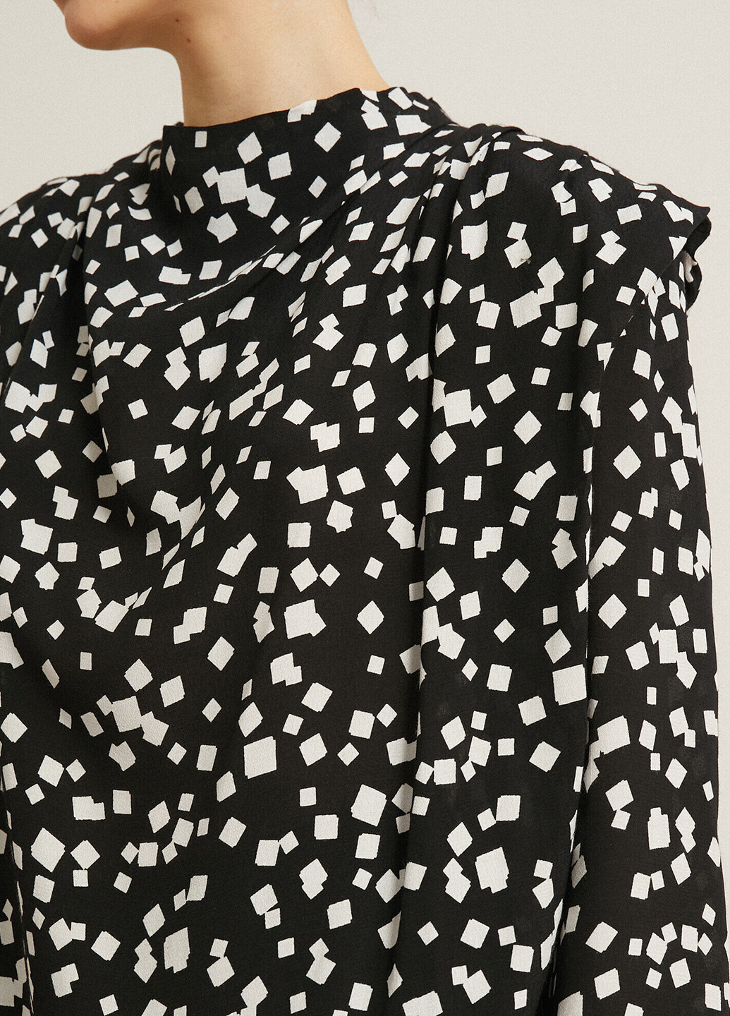 Чёрная блуза KOTON