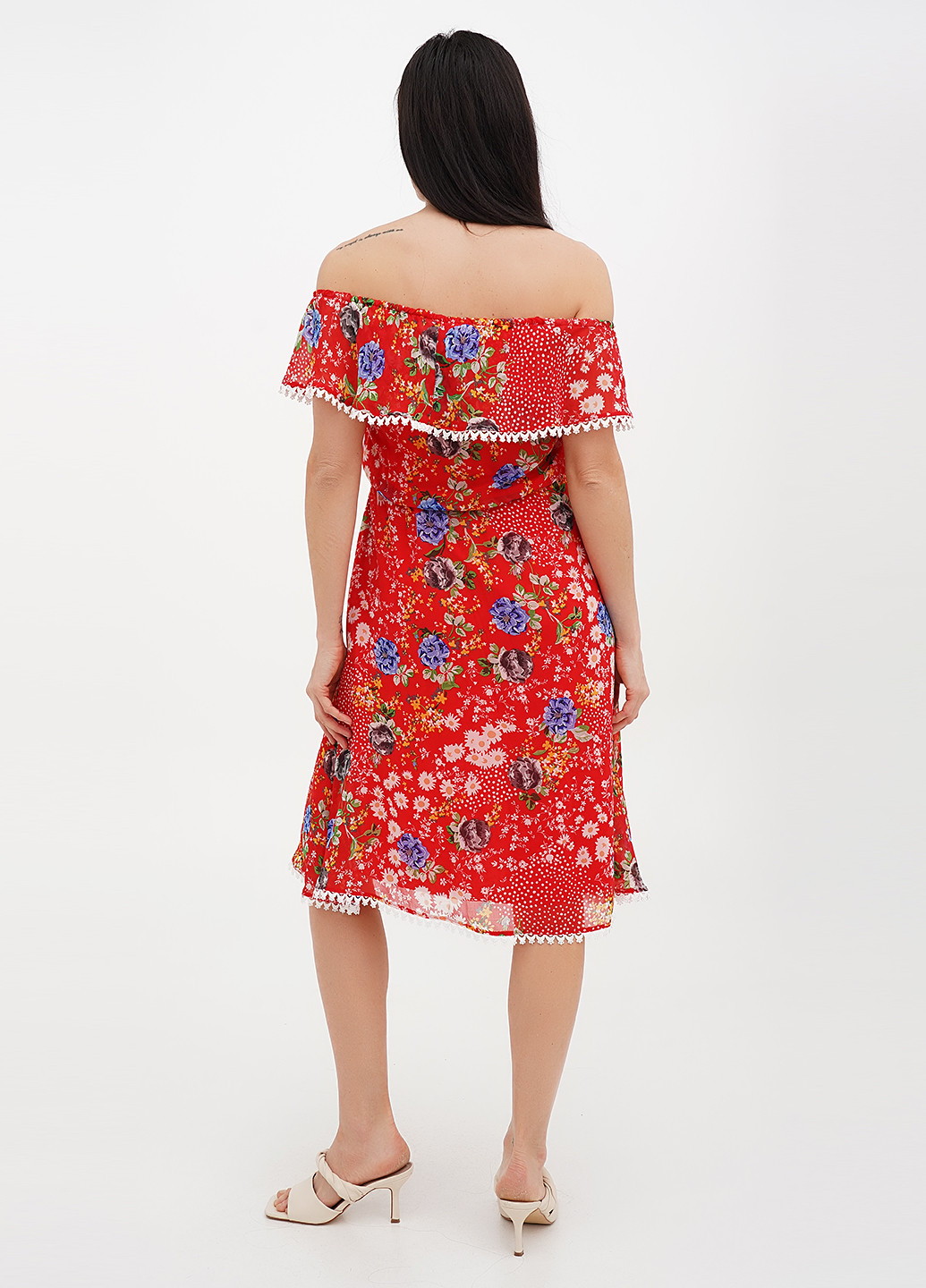 Красное кэжуал платье с открытыми плечами Vicolo с цветочным принтом