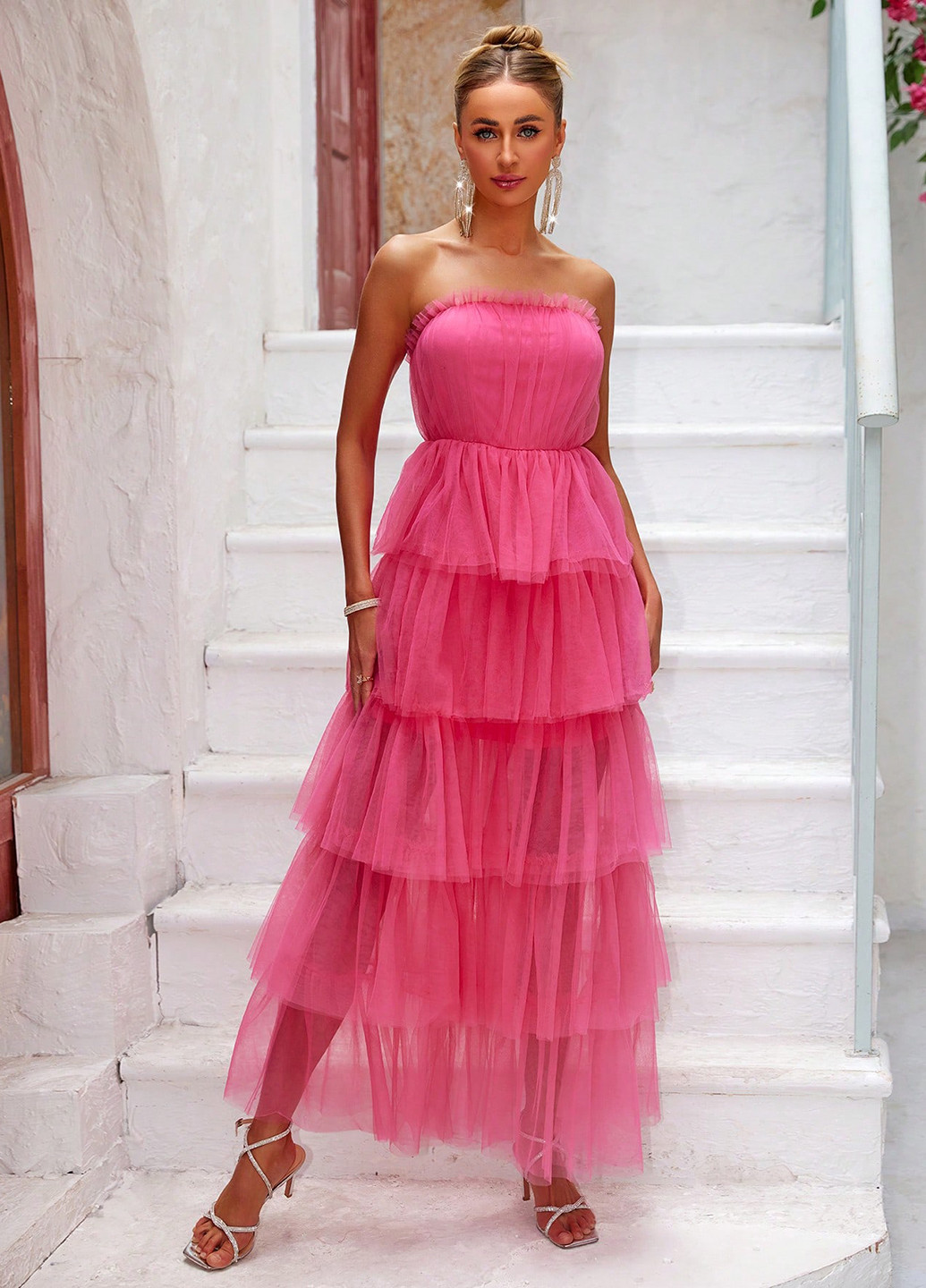 Розовое коктейльное платье с открытыми плечами SHEIN однотонное