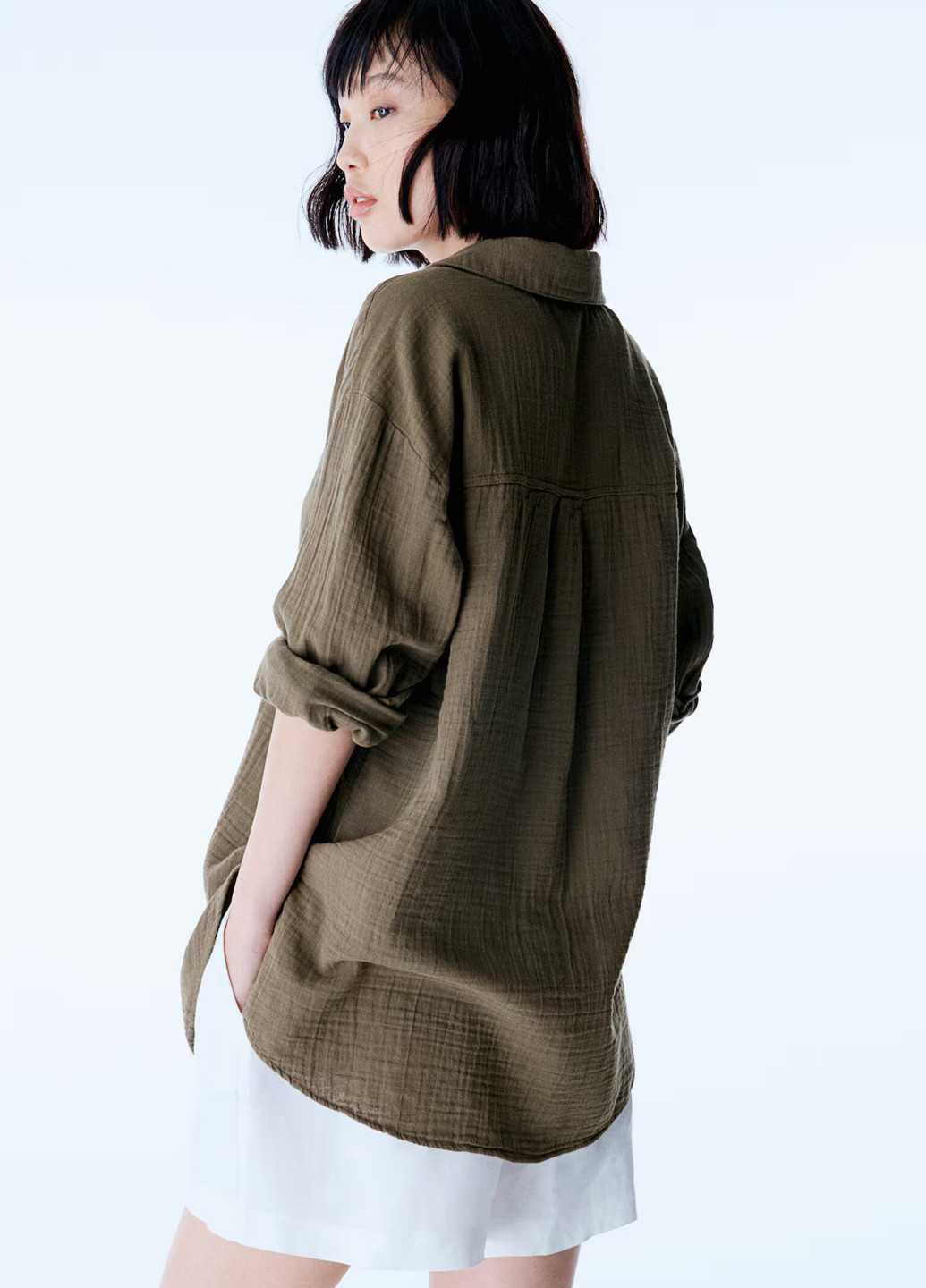 Оливковковая (хаки) кэжуал рубашка однотонная H&M