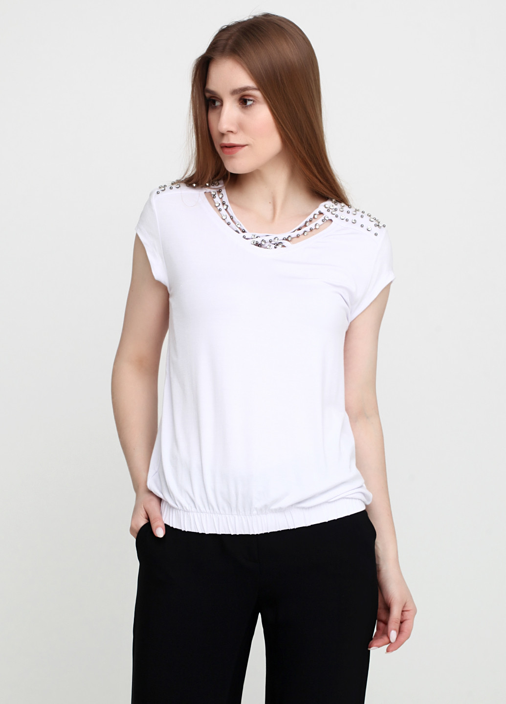 Белая летняя блуза Sassofono