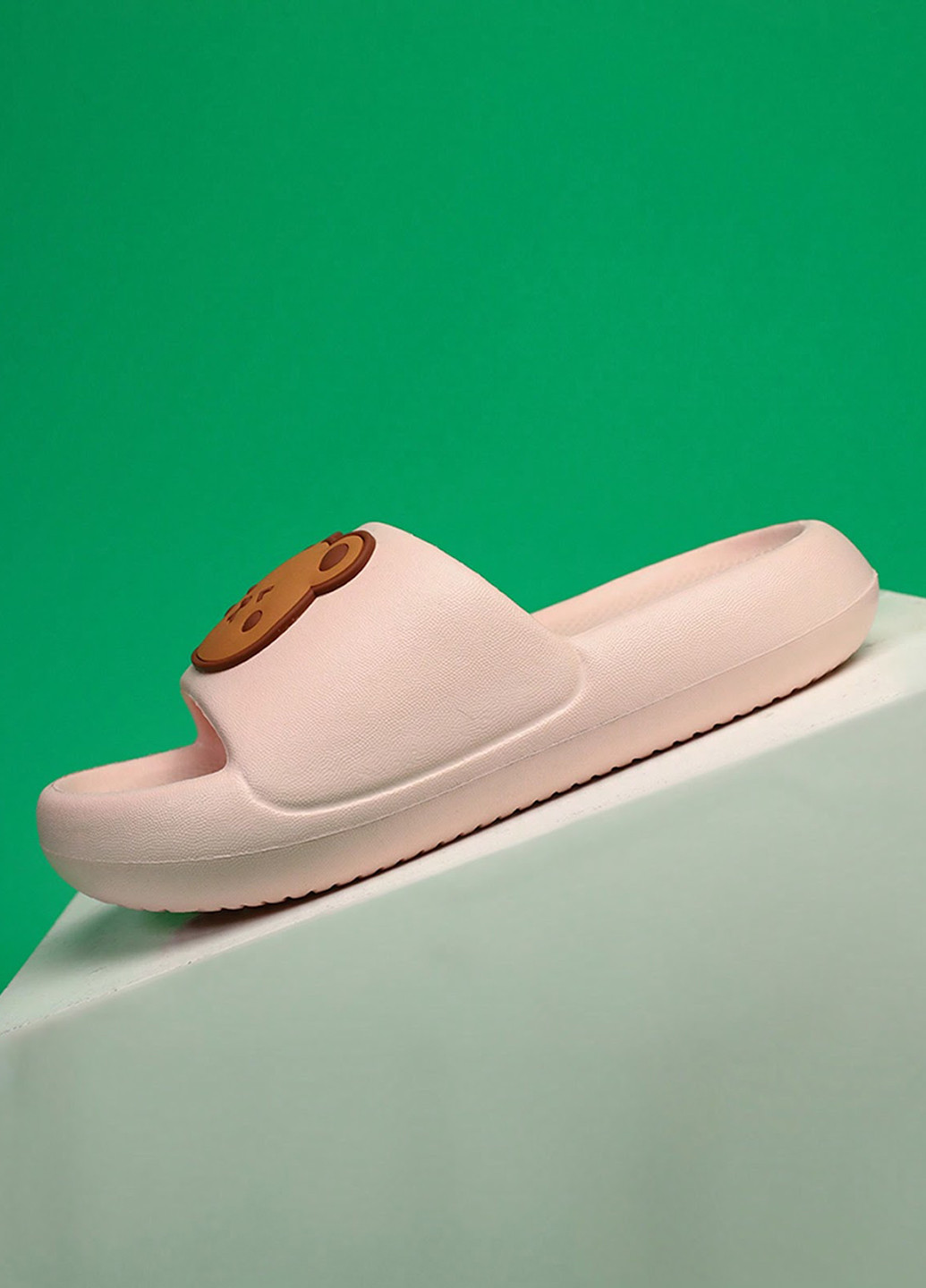 Розовые кэжуал шлепанцы SHEIN с аппликацией