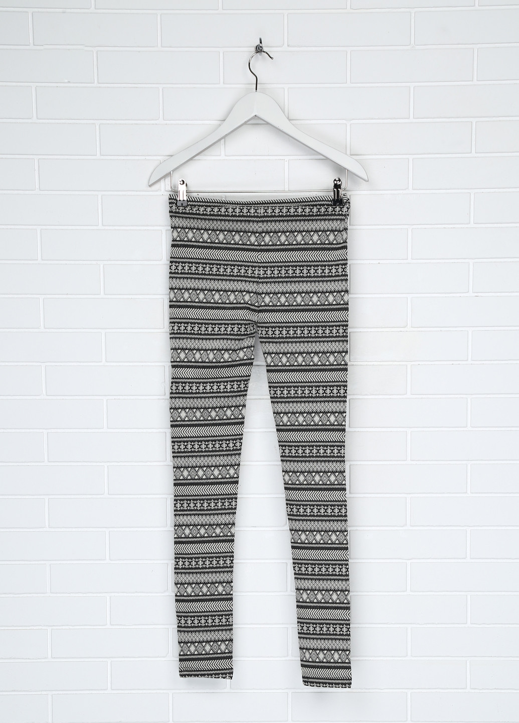 Черно-белые кэжуал демисезонные зауженные брюки Alcott