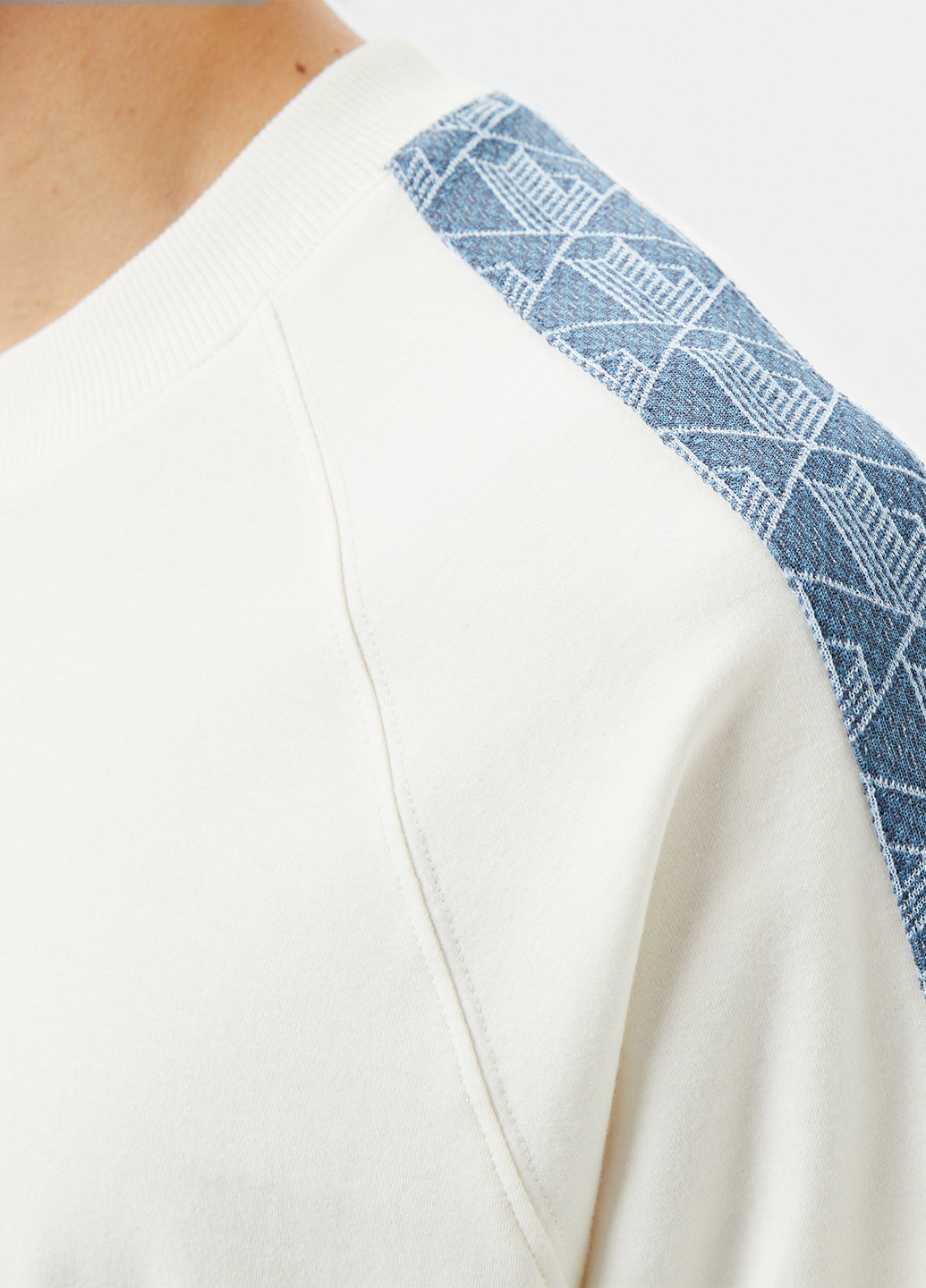 Біла футболка Lacoste