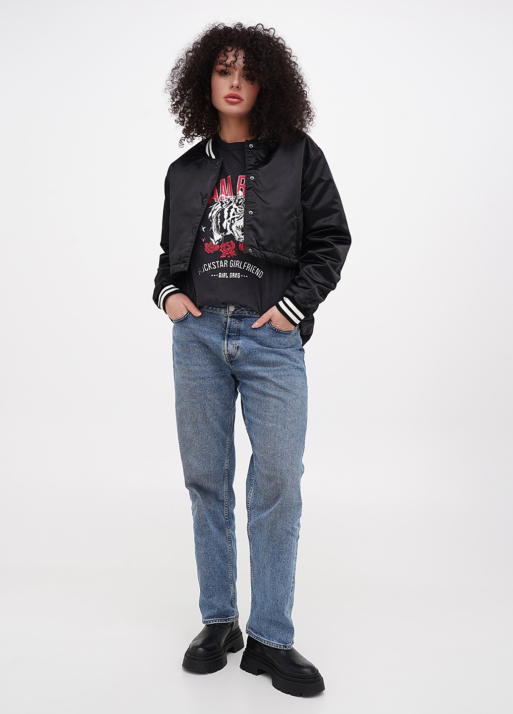 Чорна демісезонна куртка House