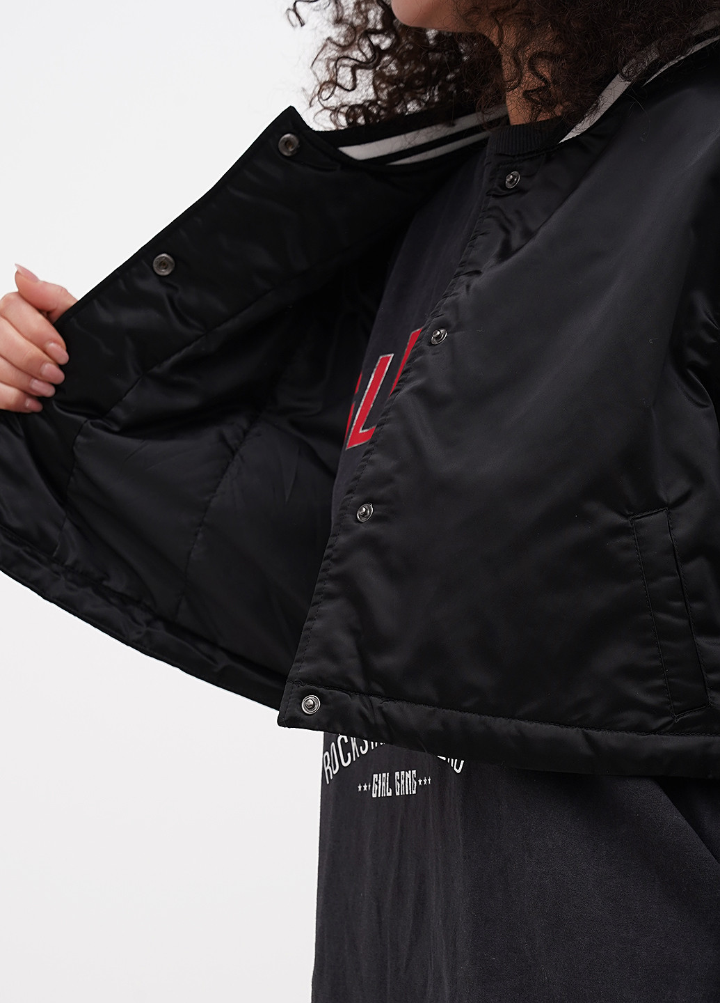 Чорна демісезонна куртка House