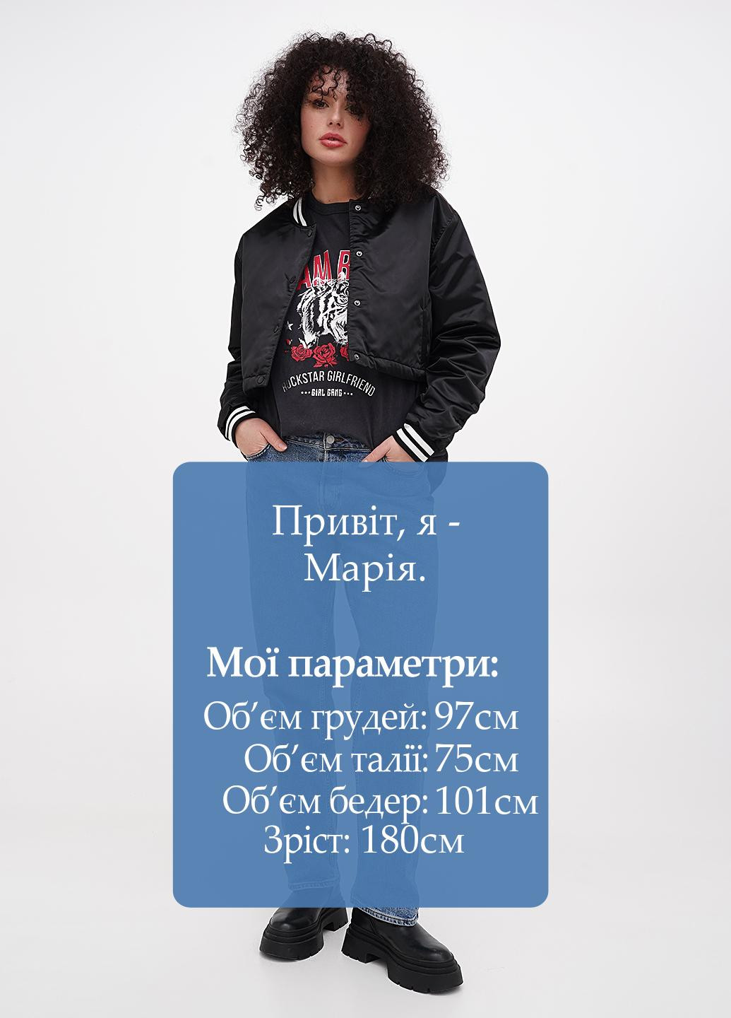 Чорна демісезонна куртка House