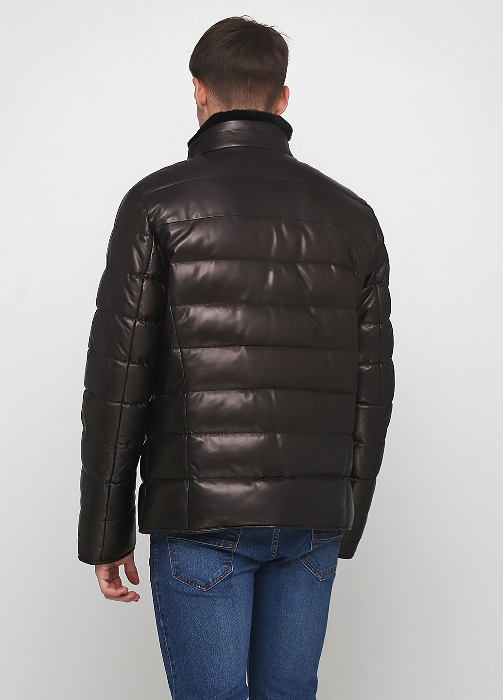 Черная зимняя куртка Ermellino