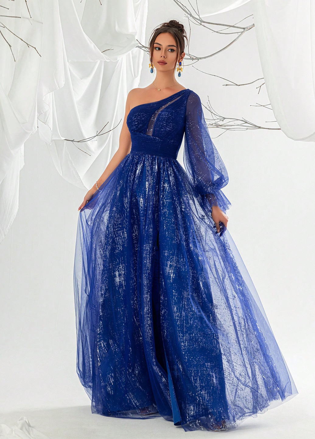 Синее праздничный, вечернее платье на одно плечо SHEIN однотонное