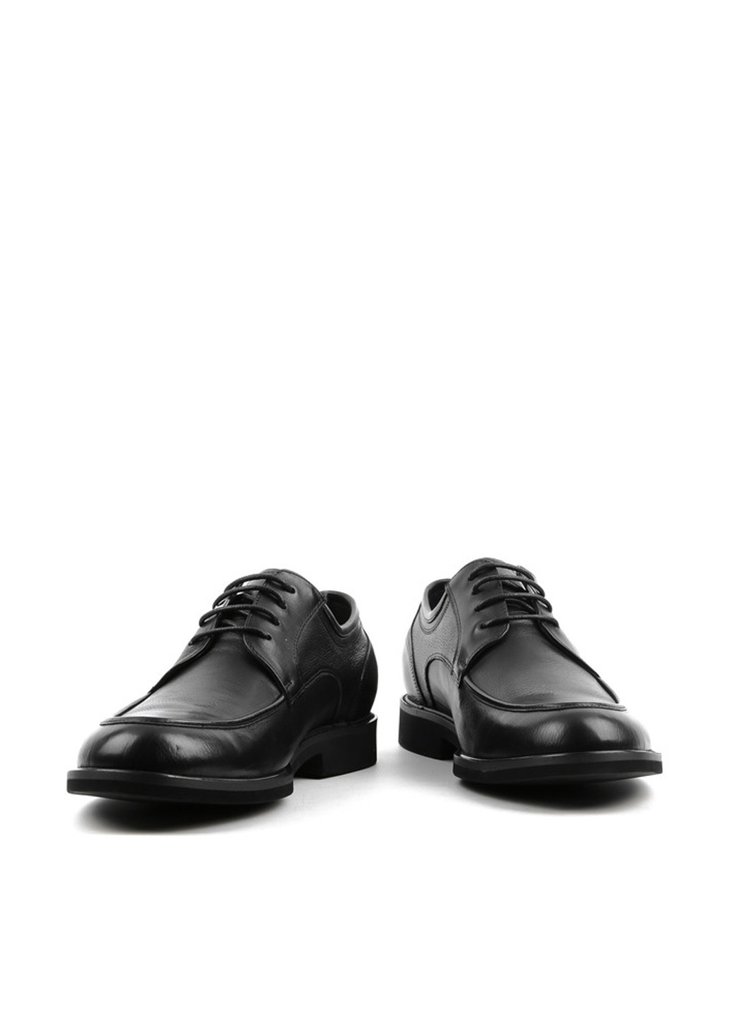 Черные классические туфли Basconi