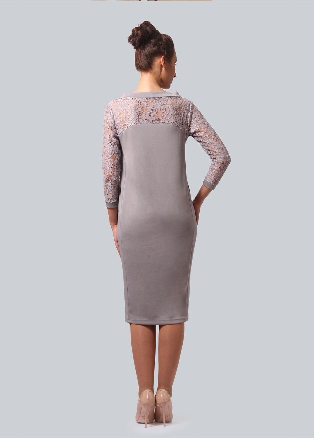 Светло-серое коктейльное платье Alika Kruss однотонное