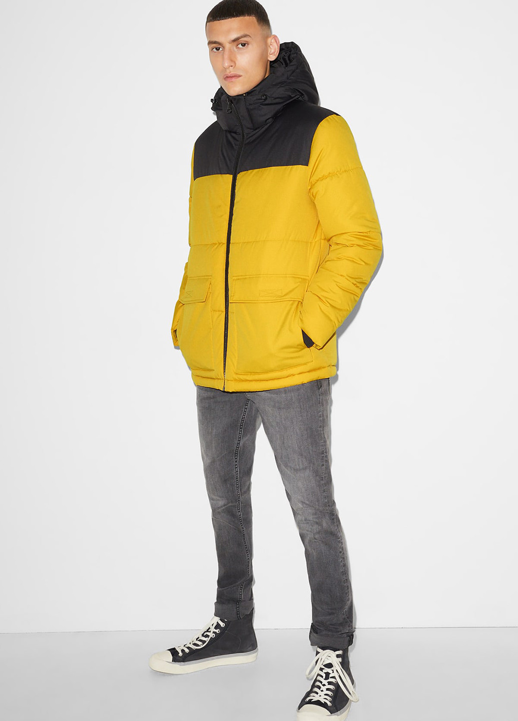 Жовта зимня куртка C&A