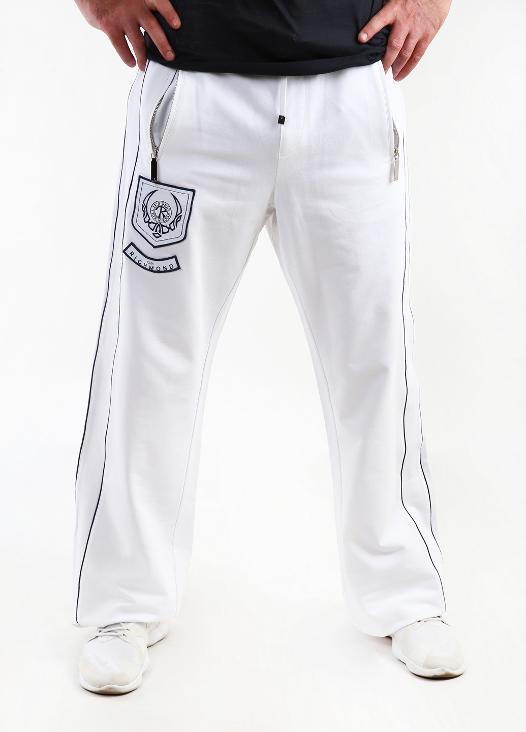 Белые кэжуал демисезонные брюки Richmond