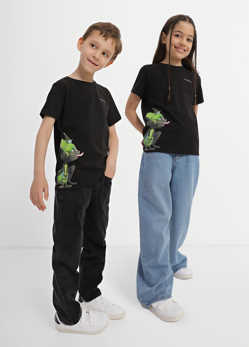 Чорна літня футболка INTERTOP