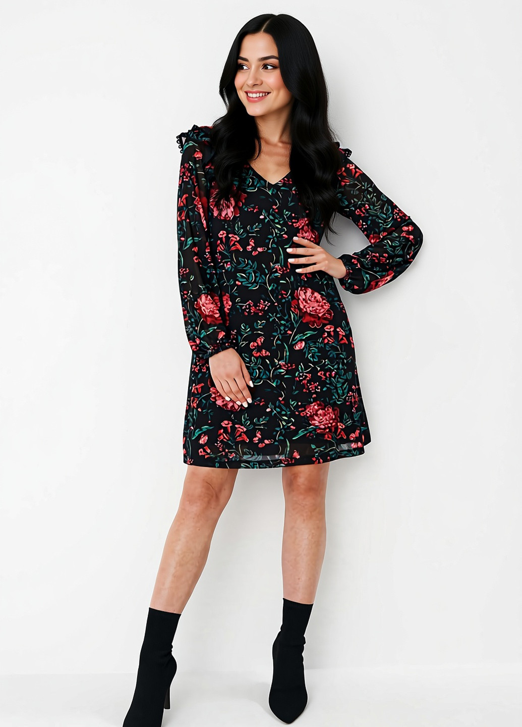 Черное кэжуал платье а-силуэт Mohito с цветочным принтом