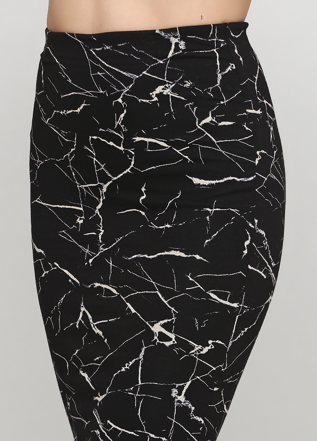 Черная кэжуал с абстрактным узором юбка H&M карандаш