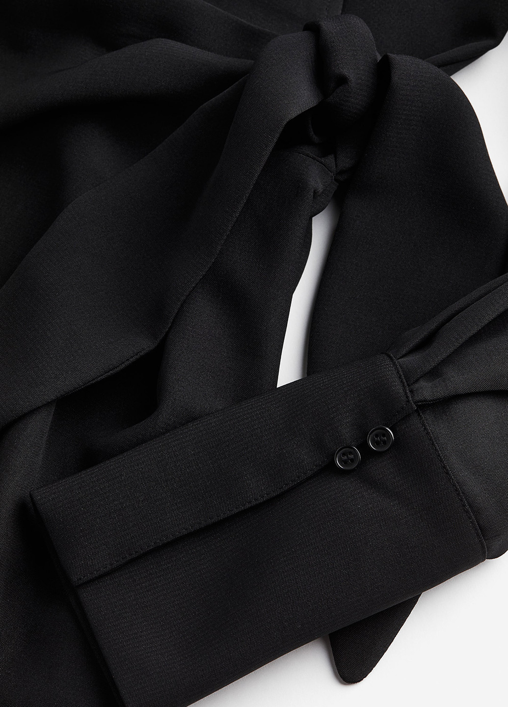 Чорна кежуал сукня на запах H&M однотонна