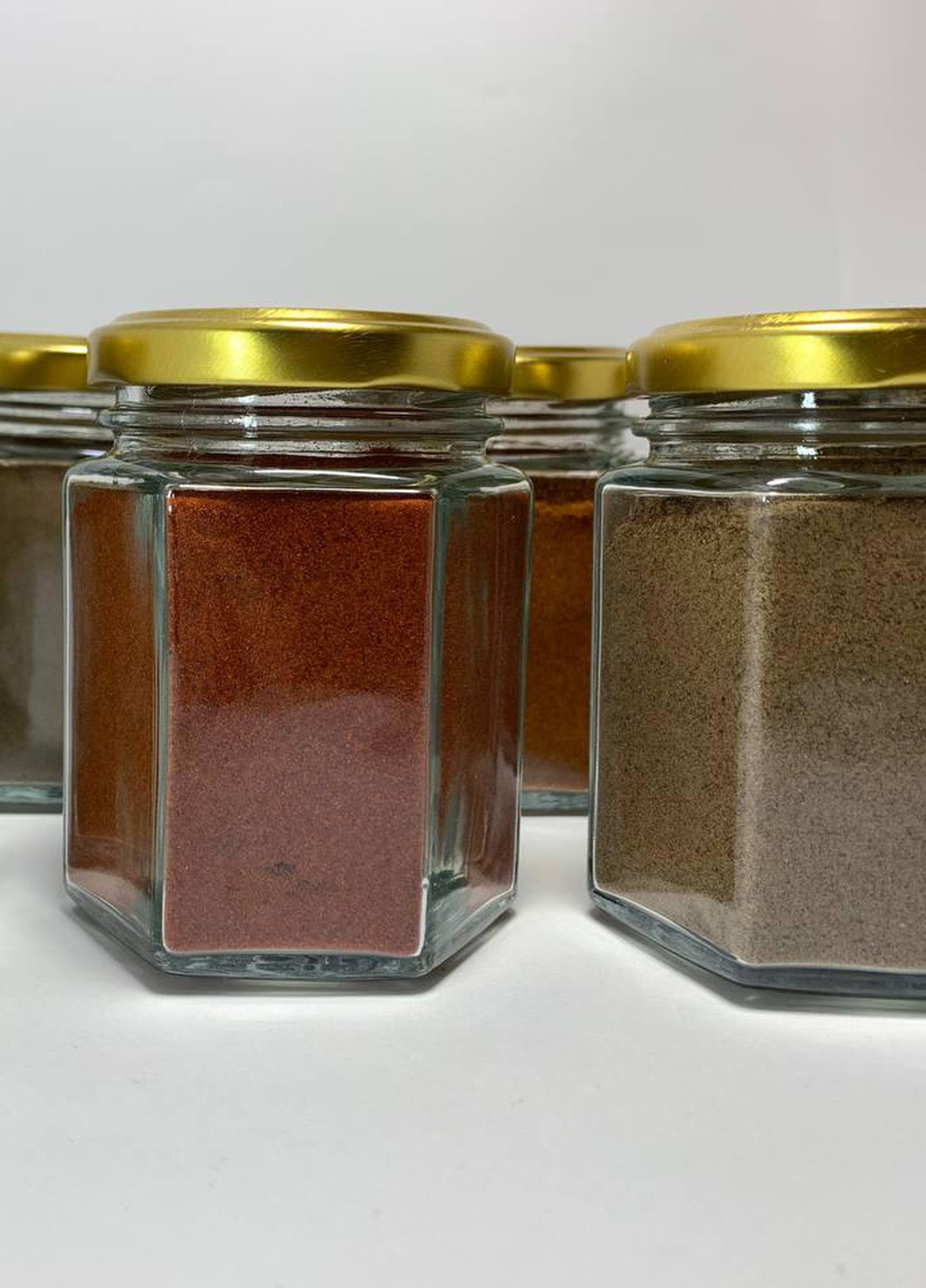 Подарунковий набір мелених перців у скляних банках. No Brand (251407705)
