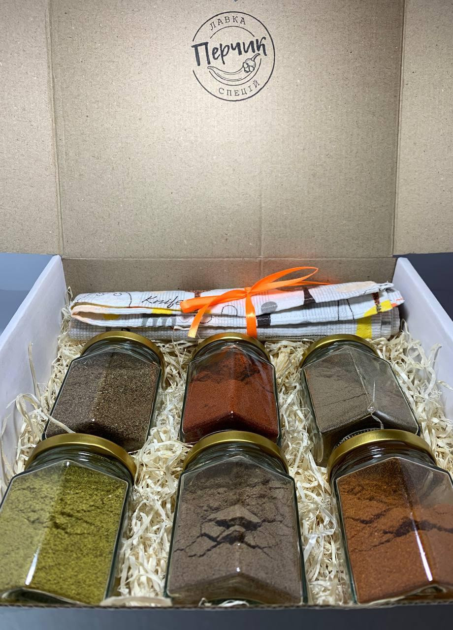 Подарунковий набір мелених перців у скляних банках. No Brand (251407705)