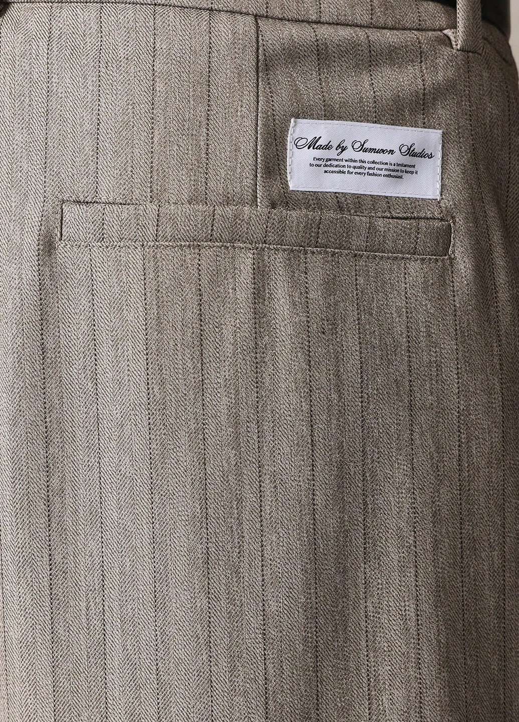 Бежевые классические, кэжуал демисезонные прямые брюки SHEIN