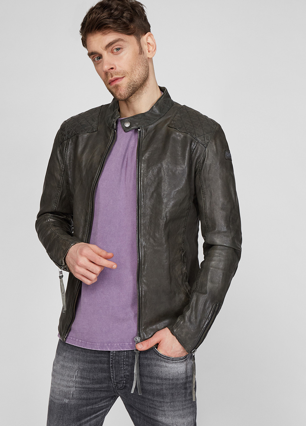 Темно-серая демисезонная куртка Tigha