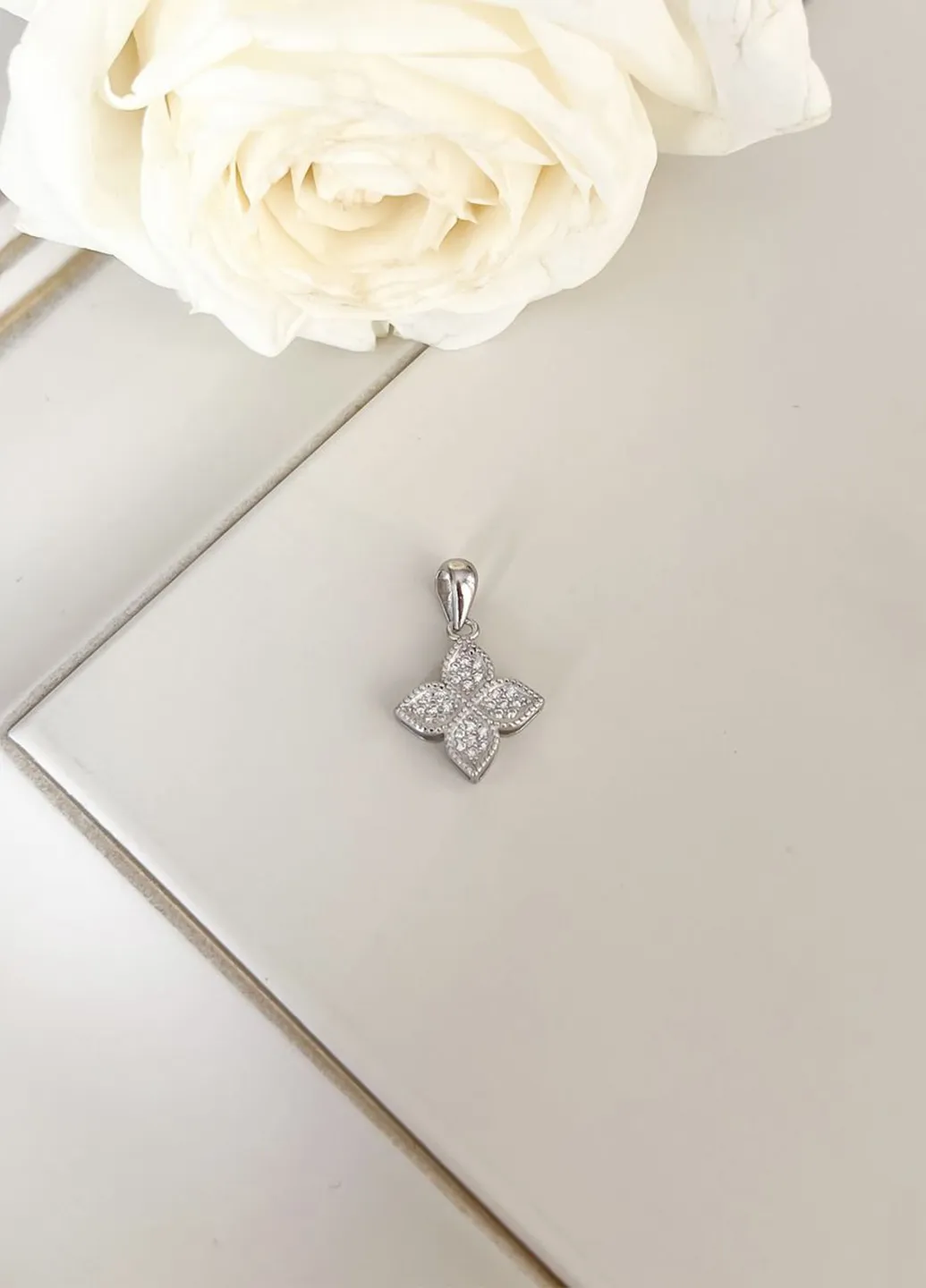 Підвіска Silver Flame (259682343)