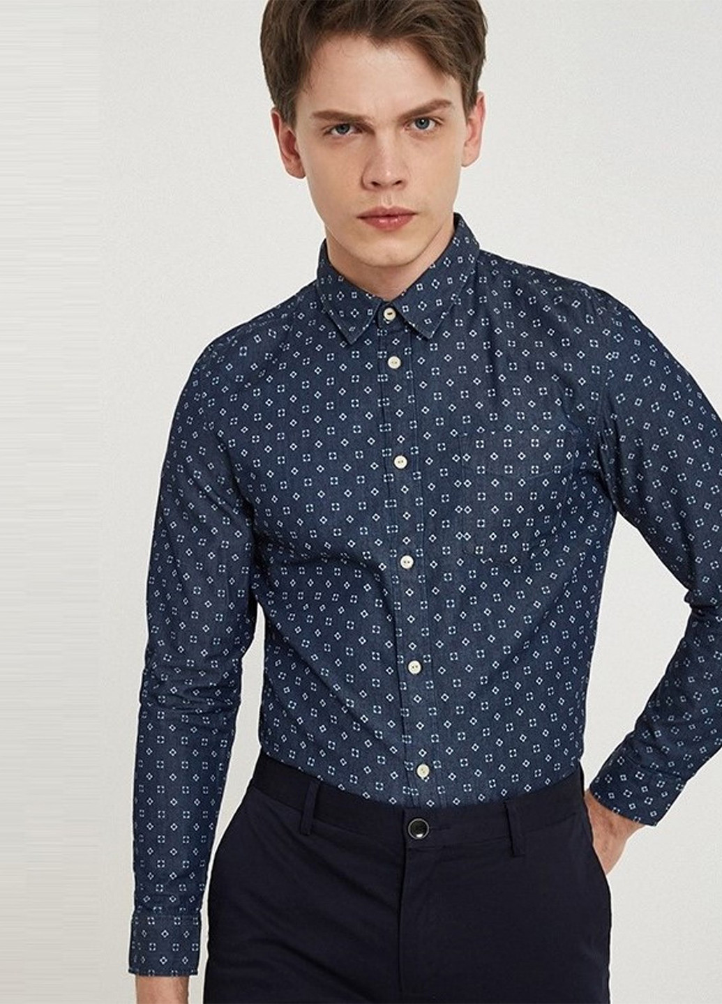 Темно-синяя классическая рубашка с геометрическим узором Jack & Jones