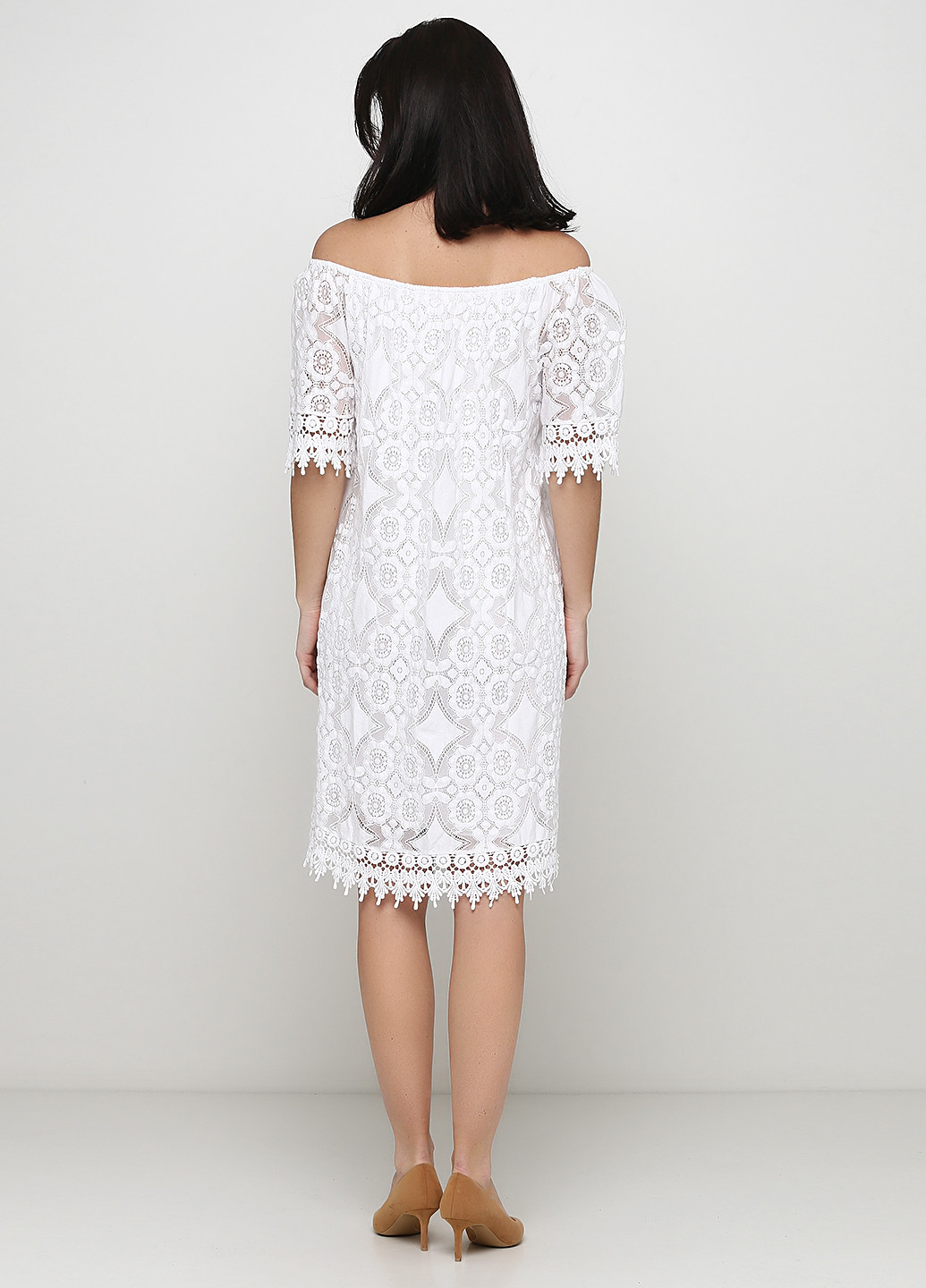 Белое кэжуал платье с открытыми плечами Moda Italia однотонное