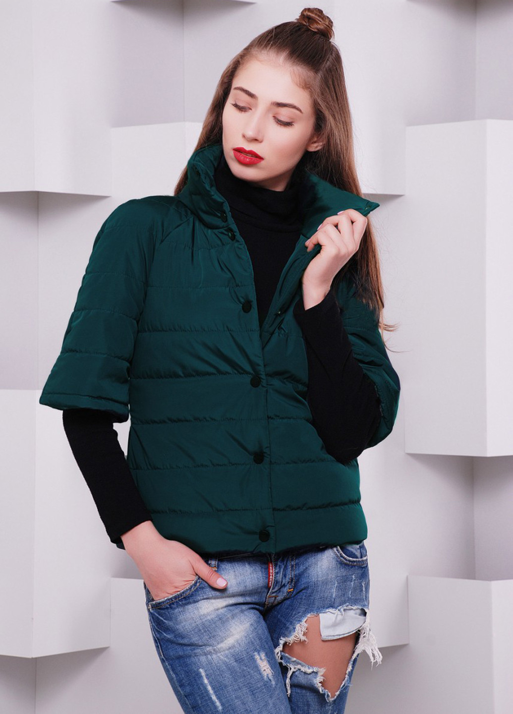 Зеленая демисезонная куртка TessDress