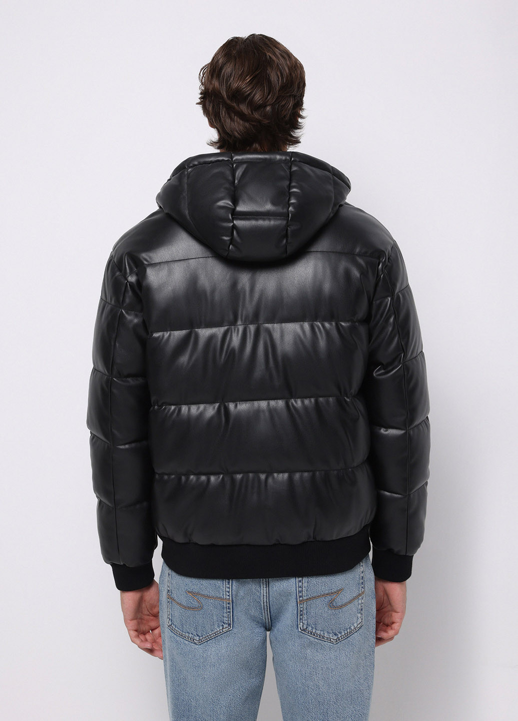 Черная демисезонная куртка Colin's