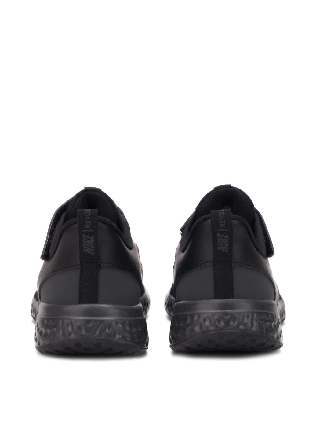 Черные всесезон кроссовки Nike Revolution 5