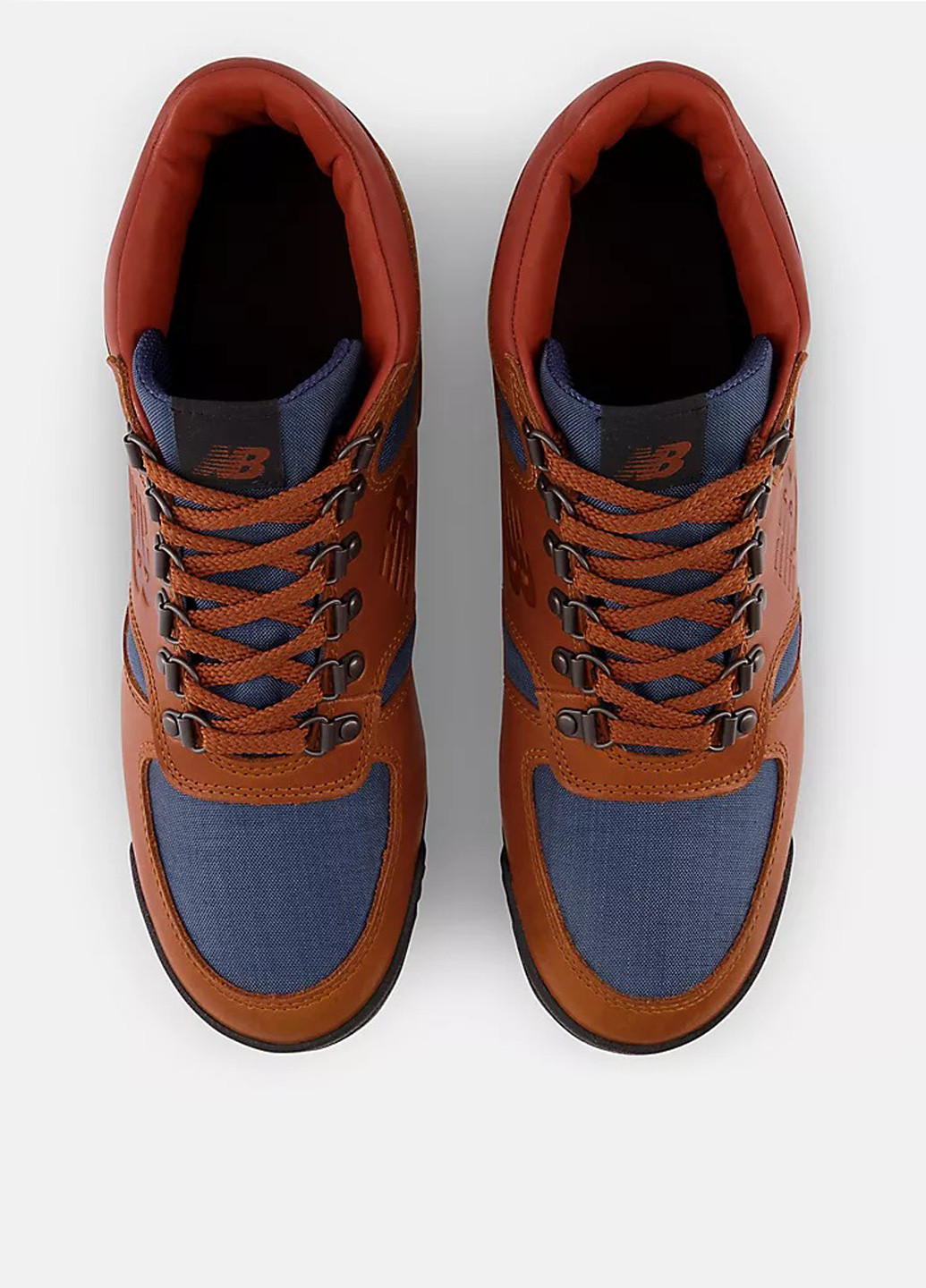 Осенние ботинки New Balance с тиснением тканевые