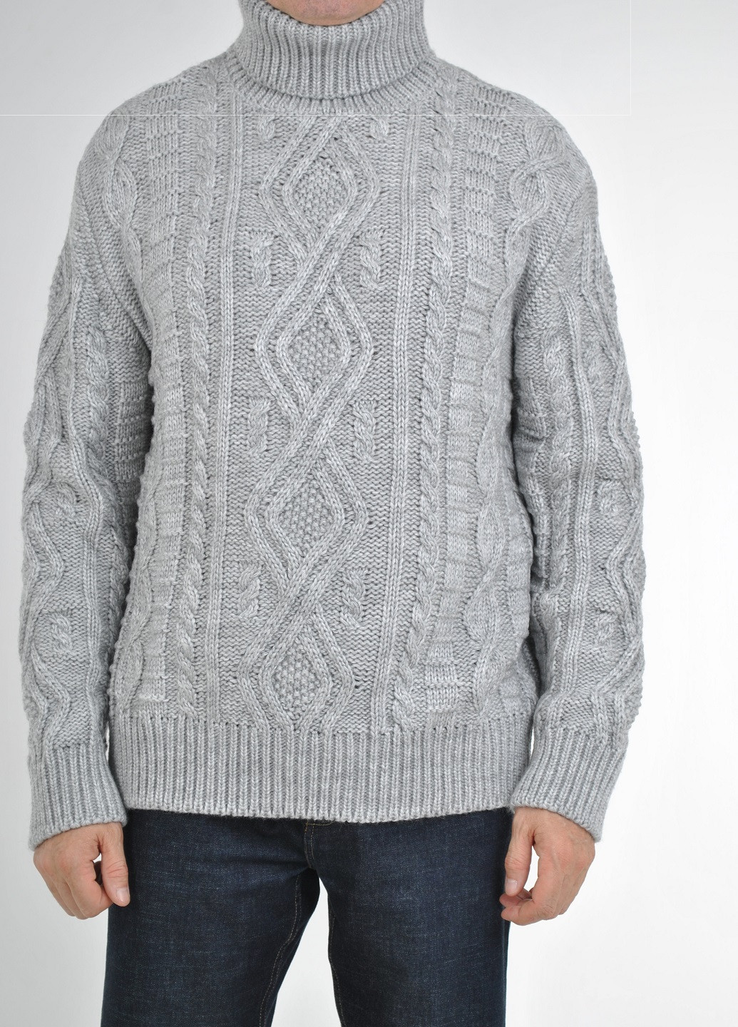 Светло-серый зимний теплый зимний свитер Berta Lucci