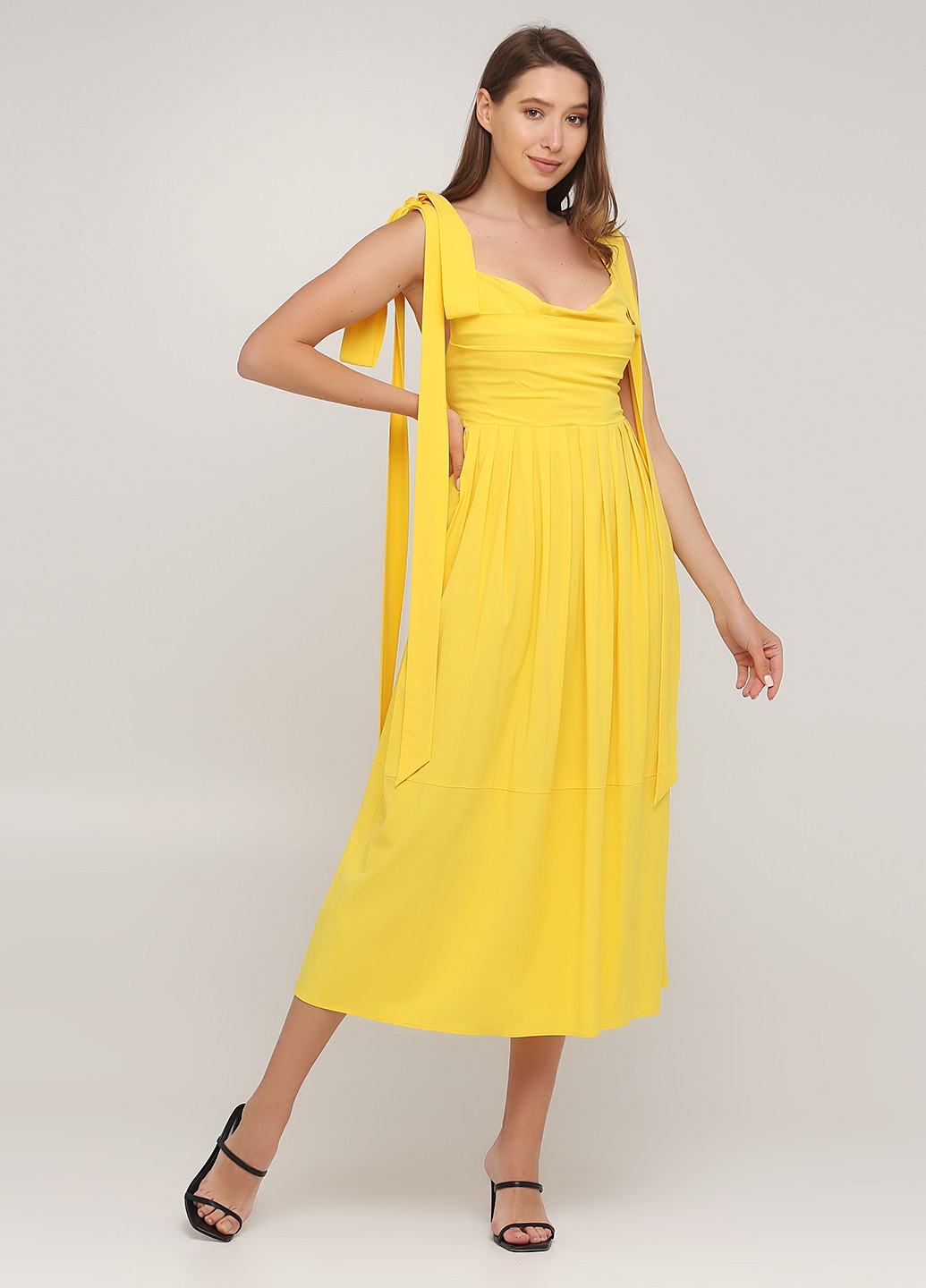 Желтое коктейльное платье с открытой спиной, клеш MaCo exclusive однотонное