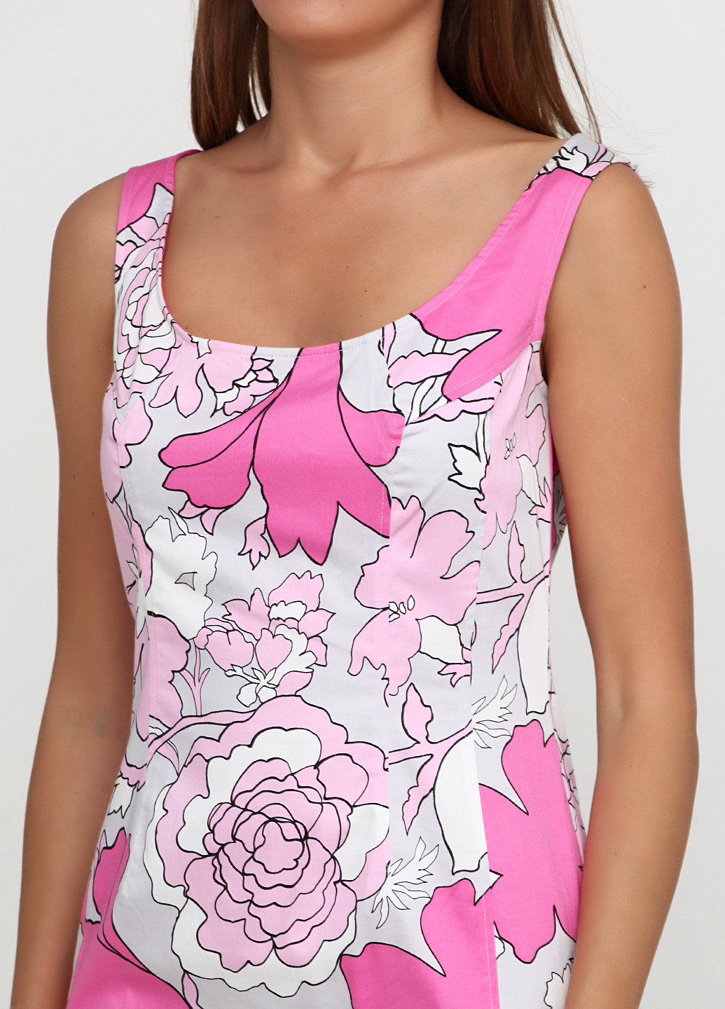 Розовое кэжуал платье футляр Clips с цветочным принтом