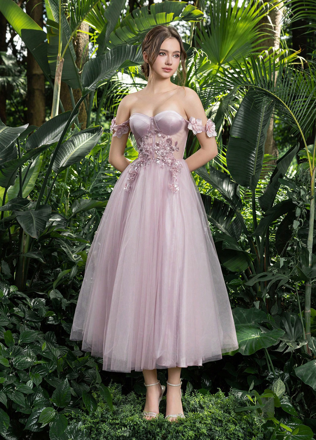 Светло-розовое праздничный, вечернее платье а-силуэт, с корсетом, с открытой спиной SHEIN однотонное