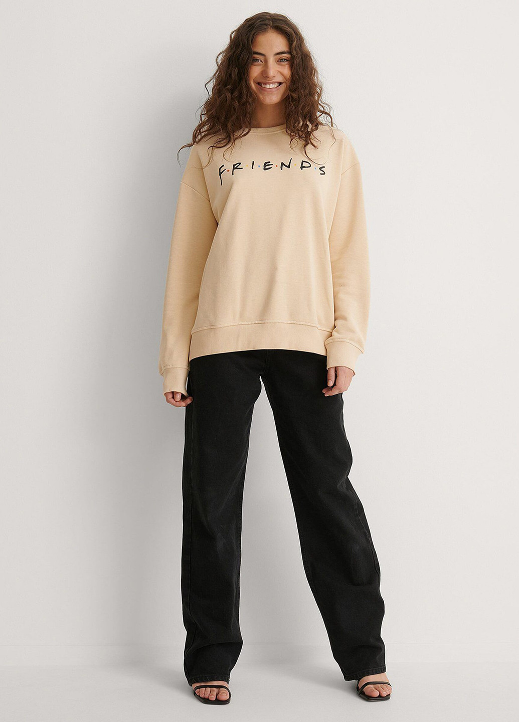 Бежевий світшот NA-KD напис без декору (279557875)